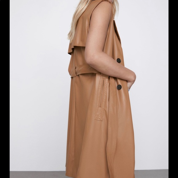 ZARA NWT FAUX LEATHER VEST - Picture 5 of 11